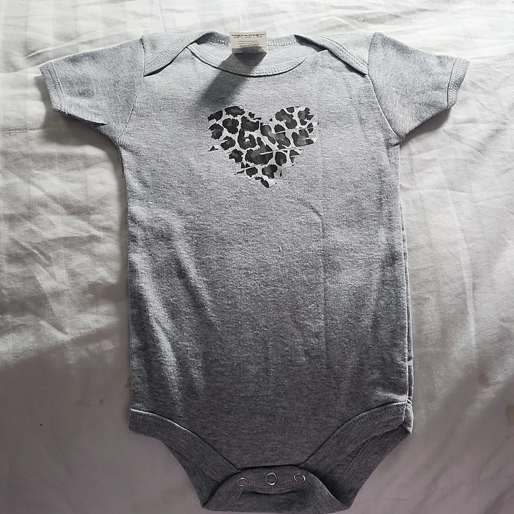 Baby Onsie Bundle - Picture 4 of 9